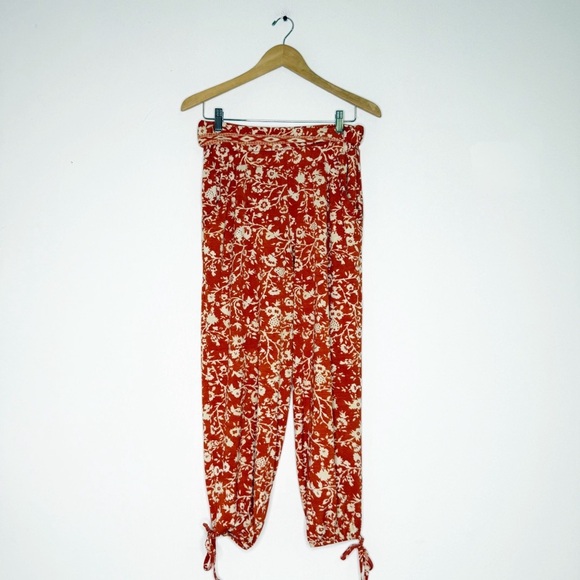 Robin Piccone Paprika Red Floral Cover-Up Pants – Size M - Picture 2 of 9